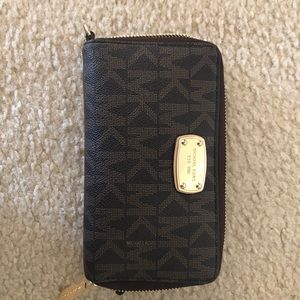 Michael Kors Jet Set Large Brown PVC Wallet